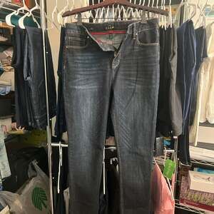 White House Black Market The Slim Dark Wash Jeans Size 6L